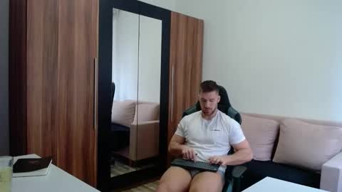 Snapshot of darius_94 chatting on 04-17-26, 06:38 darius_94 online show from 04-17-26, 06:38