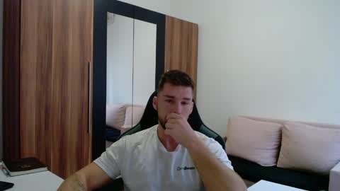 Snapshot of darius_94 chatting on 04-20-26, 04:48 darius_94 online show from 04-20-26, 04:48
