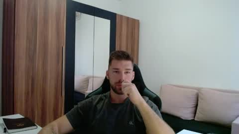 Snapshot of darius_94 chatting on 04-21-26, 04:41 darius_94 online show from 04-21-26, 04:41