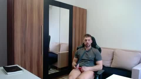 Snapshot of darius_94 chatting on 04-24-26, 04:48 darius_94 online show from 04-24-26, 04:48
