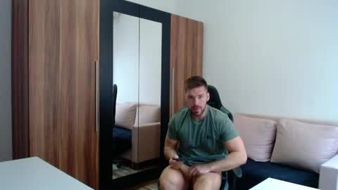 Snapshot of darius_94 chatting on 05-01-26, 05:56 darius_94 online show from 05-01-26, 05:56