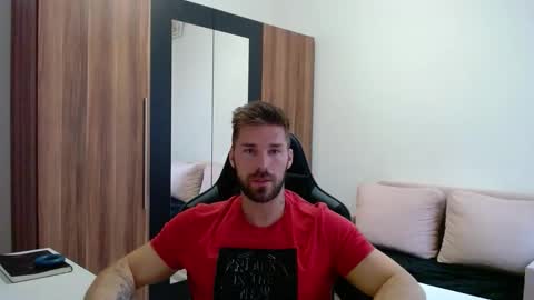 Snapshot of darius_94 chatting on 05-12-26, 04:20 darius_94 online show from 05-12-26, 04:20
