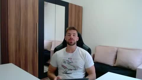 Snapshot of darius_94 chatting on 05-14-26, 03:57 darius_94 online show from 05-14-26, 03:57