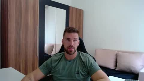 Snapshot of darius_94 chatting on 05-15-26, 05:47 darius_94 online show from 05-15-26, 05:47