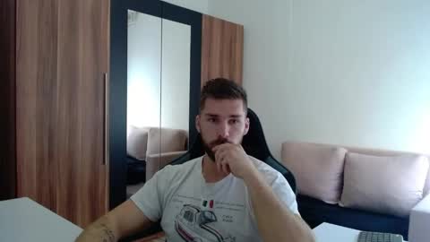 Snapshot of darius_94 chatting on 05-28-26, 07:27 darius_94 online show from 05-28-26, 07:27