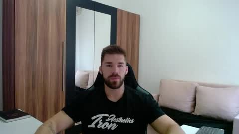 Snapshot of darius_94 chatting on 05-31-26, 04:42 darius_94 online show from 05-31-26, 04:42