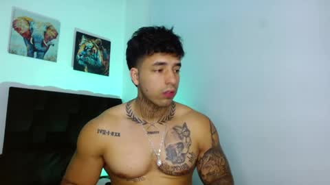 Snapshot of darius_phoenix chatting on 05-02-26, 07:19 Darius Phoenix online show from 05-02-26, 07:19