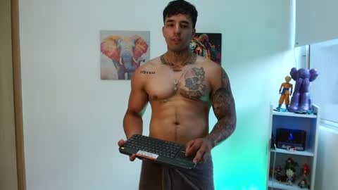 Snapshot of darius_phoenix chatting on 05-22-26, 10:37 Darius Phoenix online show from 05-22-26, 10:37