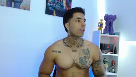 Snapshot of darius_phoenix chatting on 05-29-26, 07:45 Darius Phoenix online show from 05-29-26, 07:45
