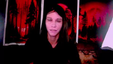 dark_briilliant online show from 11-18-25, 02:43