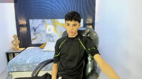 Snapshot of dark_desiree18 chatting on 07-13-26, 01:41 DARCK online show from 07-13-26, 01:41