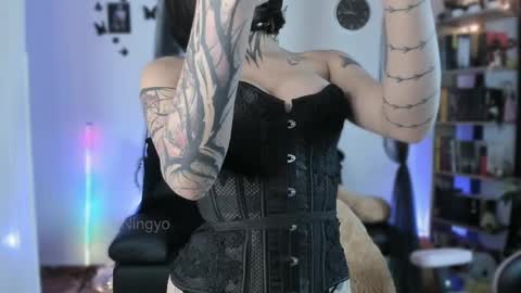 Dafne online show from 06-07-26, 01:54