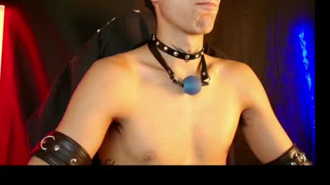 Snapshot of dark_rosse1 chatting on 06-18-26, 09:14 rosse online show from 06-18-26, 09:14
