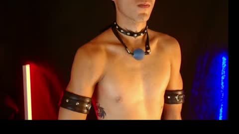 Snapshot of dark_rosse1 chatting on 06-19-26, 03:22 rosse online show from 06-19-26, 03:22