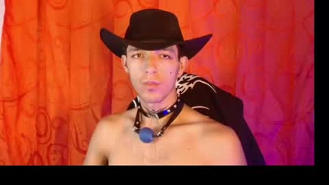 Snapshot of dark_rosse1 chatting on 07-24-26, 01:03 rosse online show from 07-24-26, 01:03