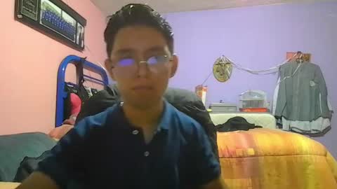 Snapshot of darknex_ chatting on 06-01-26, 03:19 Jose Ian online show from 06-01-26, 03:19