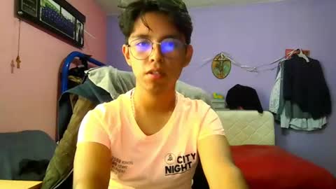 Snapshot of darknex_ chatting on 06-20-26, 10:34 Jose Ian online show from 06-20-26, 10:34