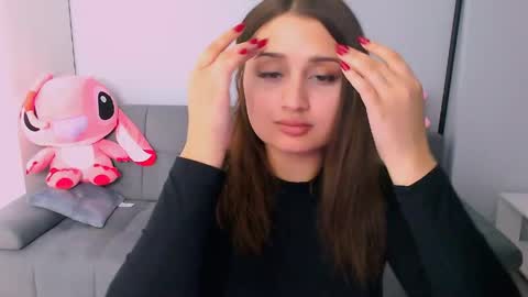 Amelie online show from 05-13-26, 07:11