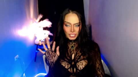 HAPPY BIRTHDAY MISTRESS MADRIANA online show from 06-19-26, 02:05