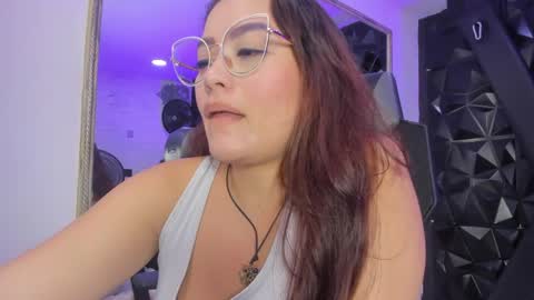 Snapshot of darlingbdsm_ chatting on 04-22-26, 03:13 Darling online show from 04-22-26, 03:13