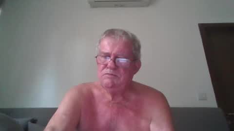 darwincock online show from 05-04-26, 02:29