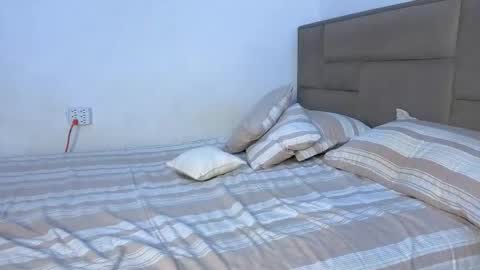 Snapshot of darydenmon chatting on 03-11-26, 05:02 Isabella online show from 03-11-26, 05:02