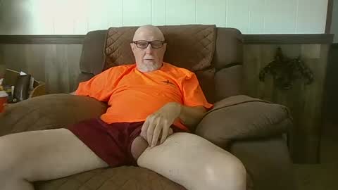 Snapshot of dave571960 chatting on 07-12-26, 02:08 dave571960 online show from 07-12-26, 02:08