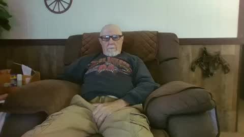 Snapshot of dave571960 chatting on 07-17-26, 09:49 dave571960 online show from 07-17-26, 09:49