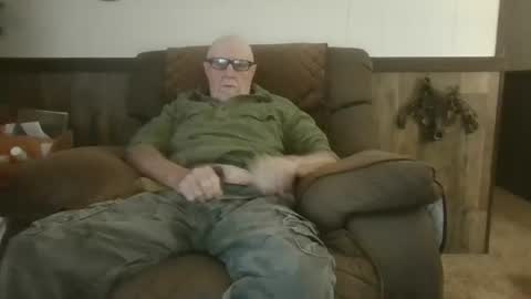 Snapshot of dave571960 chatting on 07-23-26, 09:51 dave571960 online show from 07-23-26, 09:51