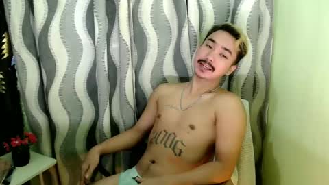 Snapshot of dave_cummers chatting on 06-22-26, 02:13 DAVE online show from 06-22-26, 02:13