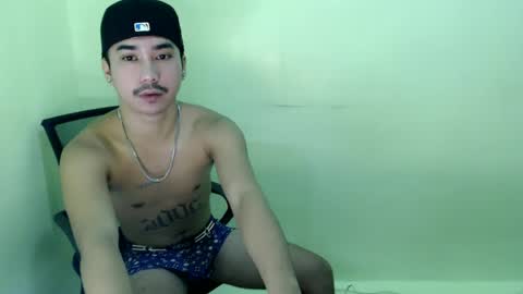 Snapshot of dave_cummers chatting on 07-05-26, 02:07 DAVE online show from 07-05-26, 02:07