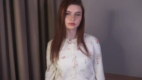 Snapshot of davinagreengo chatting on 04-08-26, 11:05 Louise online show from 04-08-26, 11:05