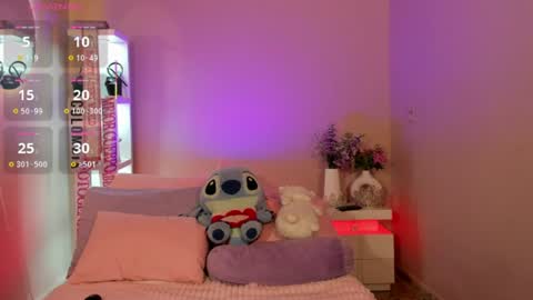 Snapshot of dayanahill2 chatting on 07-19-26, 10:02 Dayana Hill online show from 07-19-26, 10:02