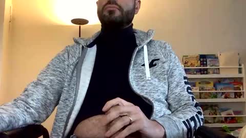 Snapshot of ddirtyyyyyyy chatting on 02-17-25, 10:25 DDirty online show from 02-17-25, 10:25