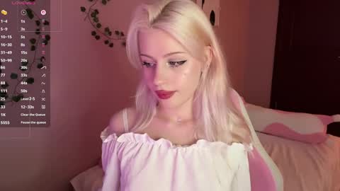Maggie online show from 06-09-26, 01:56