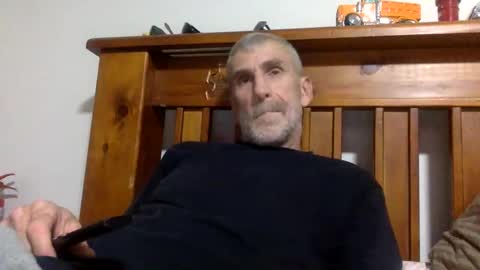 deanofflove2210 online show from 01-04-25, 03:40