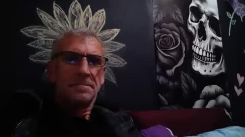 deanofflove2210 online show from 07-26-26, 05:26