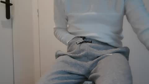 Snapshot of debahau chatting on 12-30-24, 11:04 debahau online show from 12-30-24, 11:04