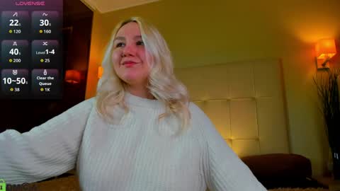 Snapshot of debbie_taylor chatting on 04-10-26, 05:50 Debbie Mon Tue Fri Sun Sat GMT 3 1000am - 0400pm online show from 04-10-26, 05:50