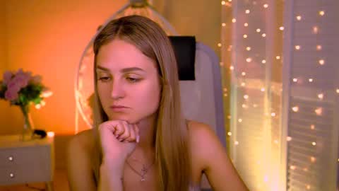 Snapshot of deboralarson chatting on 07-18-26, 05:22 Debora online show from 07-18-26, 05:22