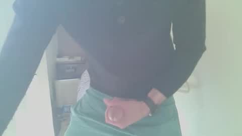 Snapshot of decoyponzi38838 chatting on 10-19-25, 01:28 decoyponzi38838 online show from 10-19-25, 01:28