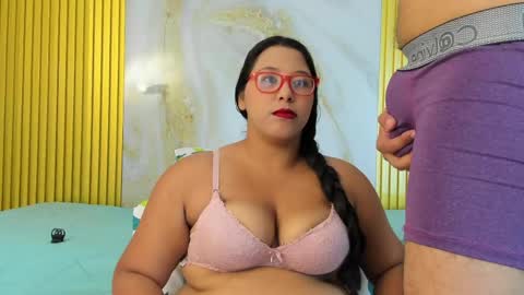 Snapshot of deepandcurvy chatting on 04-24-26, 12:07 deepandcurvy online show from 04-24-26, 12:07