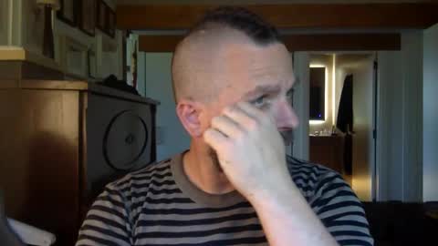 Hermes online show from 04-18-26, 11:36