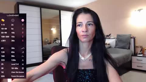 Nicole online show from 05-17-26, 06:55