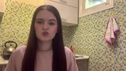 Kiki online show from 04-09-26, 05:18