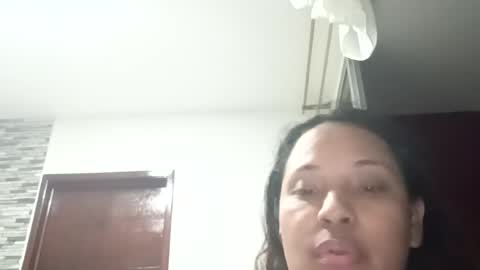 Snapshot of delicious_sarah07 chatting on 06-27-26, 04:06 Sarah online show from 06-27-26, 04:06