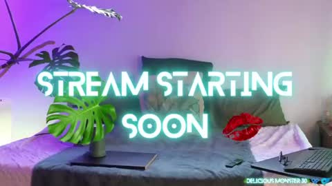 Snapshot of deliciousmonster30 chatting on 07-06-26, 07:05 Kitty online show from 07-06-26, 07:05