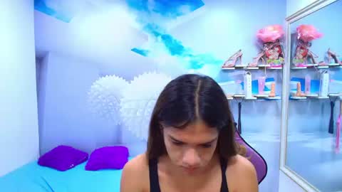 Snapshot of demi_leed chatting on 06-18-26, 11:47 DEMI online show from 06-18-26, 11:47