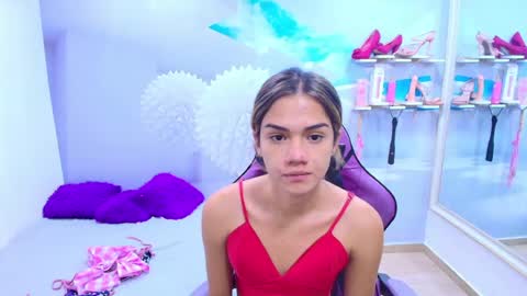Snapshot of demi_leed chatting on 07-16-26, 12:55 DEMI online show from 07-16-26, 12:55