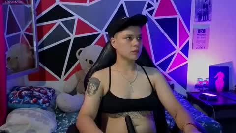 Snapshot of demimoore222 chatting on 01-06-26, 12:47 DEMI online show from 01-06-26, 12:47